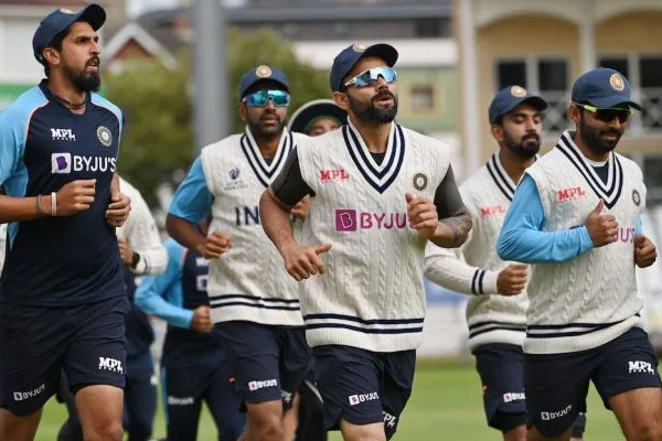ফের কোভিডের হানা ভারতীয় শিবিরে, বন্ধ অনুশীলন

