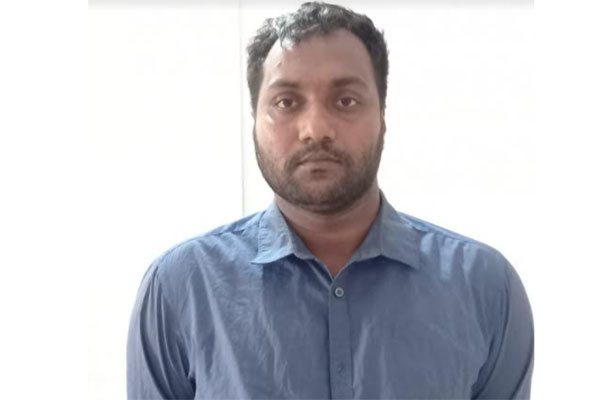 চাকুরির প্রলোভন দেখিয়ে পতিতা পল্লীতে বিক্রির; মূল হোতা গ্রেফতার