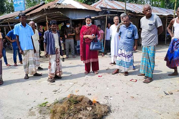 ডিমলায় অভিযান
চালিয়ে কারেন্ট জাল জব্দ 