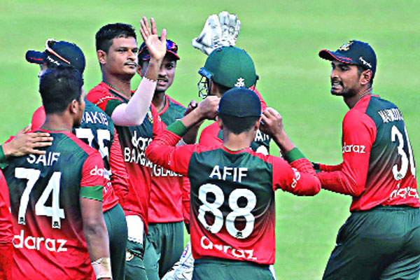 অস্ট্রেলিয়াকে টপকে ছয়ে বাংলাদেশ!