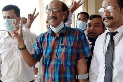 তথ্যপ্রযুক্তি আইনের মামলায় খালাস পেলেন সাংবাদিক প্রবীর শিকদার