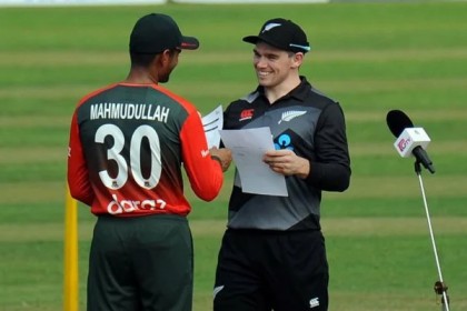 আবারও টস হার, ব্যাটিংয়ে নিউজিল্যান্ড