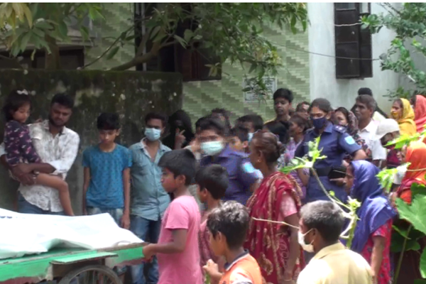 মানিকগঞ্জে পুলিশ সদস্যের স্ত্রীর মরদেহ উদ্ধার    