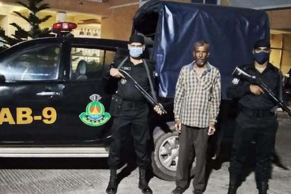সিলেটে ইয়াবাসহ মাদক ব্যবসায়ী আটক