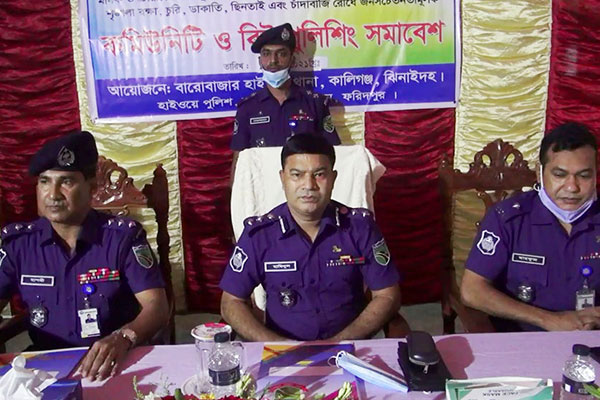 ঝিনাইদহে কমিউনিটি ও বিট পুলিশিং সমাবেশ