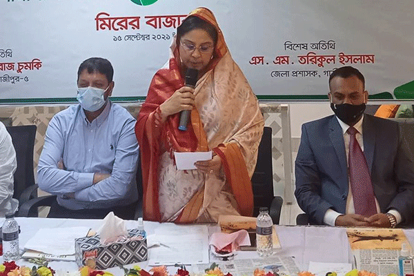 গ্রাম আর গ্রাম নেই শহরে রূপান্তরিত হয়েছে : চুমকি