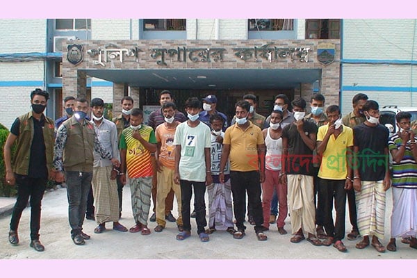 নেশার টাকার জন্যই ছিনতাই করে ওরা