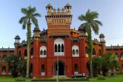 ৫ অক্টোবর খুলছে ঢাবির হল, উঠতে লাগবে টিকার সনদ 

