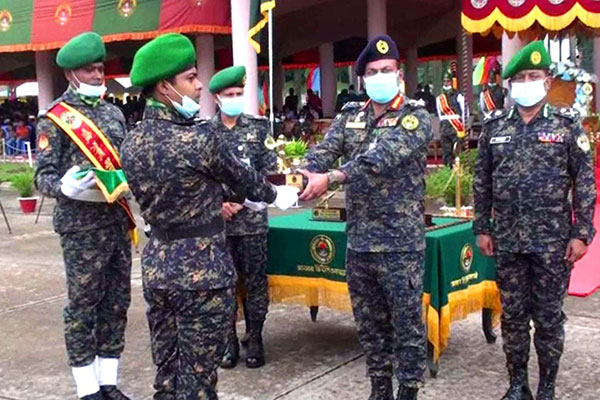 নবনিযুক্ত আনসার কর্মকর্তাদের প্রশিক্ষণ সমাপনী কুচকাওয়াজ অনুষ্ঠিত
