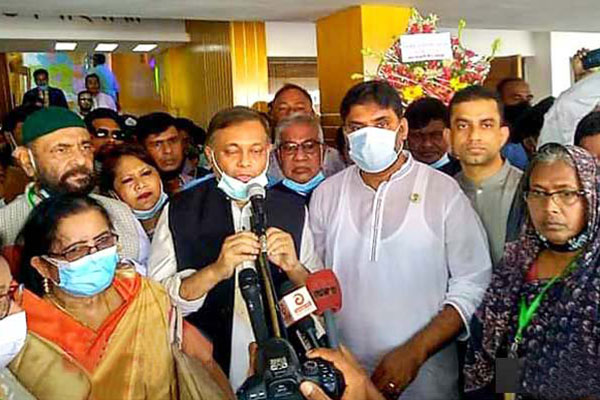 সবাইকে আওয়ামী লীগের নৌকায় দরকার নেই: তথ্যমন্ত্রী