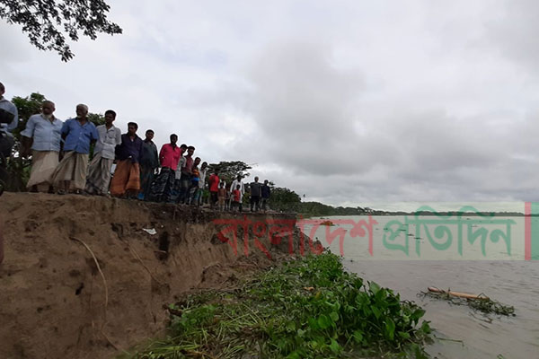 আড়িয়ালখাঁ’র ভাঙনে দিশেহারা বাবুগঞ্জের ছয় গ্রামের মানুষ