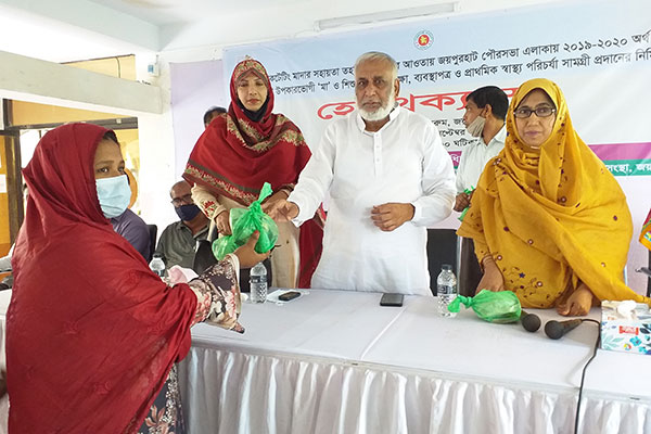 জয়পুরহাটে ল্যাকটেটিং মাদার সহায়তা কর্মসূচির হেলথ ক্যাম্প 
