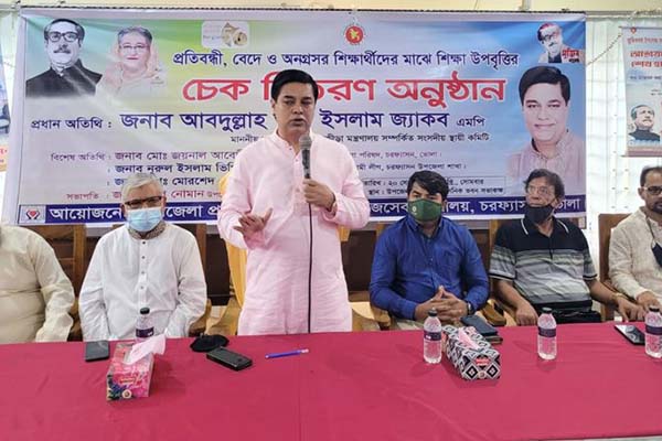 শেখ হাসিনা গ্রামকে শহরে রূপান্তর করছেন : এমপি জ্যাকব