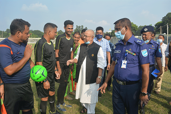 টাঙ্গাইলে বঙ্গবন্ধু ফুটবল লীগের উদ্বোধন