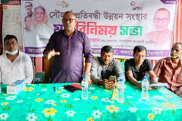 গলাচিপায় প্রতিবন্ধীদের সাথে যুবলীগ নেতার মতবিনিময়