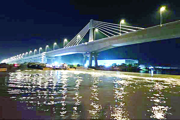পাল্টে গেছে দক্ষিণাঞ্চল