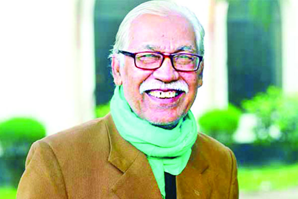 আত্মজীবনী লিখছেন