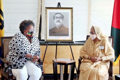 শেখ হাসিনার সঙ্গে বার্বাডোজের প্রধানমন্ত্রীর সৌজন্য সাক্ষাৎ