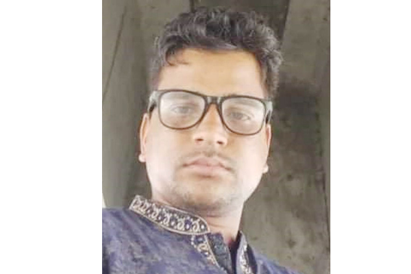 কিস্তির বোঝা সইতে না পেরে ব্যবসায়ীর আত্মহত্যা