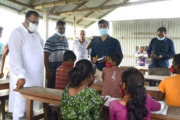 কুড়িগ্রামে চরাঞ্চলের শিক্ষা কার্যক্রম পরিদর্শনে গণশিক্ষা প্রতিমন্ত্রী