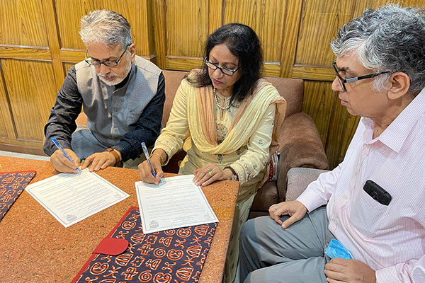 জাতীয় প্রেস ক্লাব ও প্রেস ক্লাব অব ইন্ডিয়ার মধ্যে সমঝোতা স্মারক 

