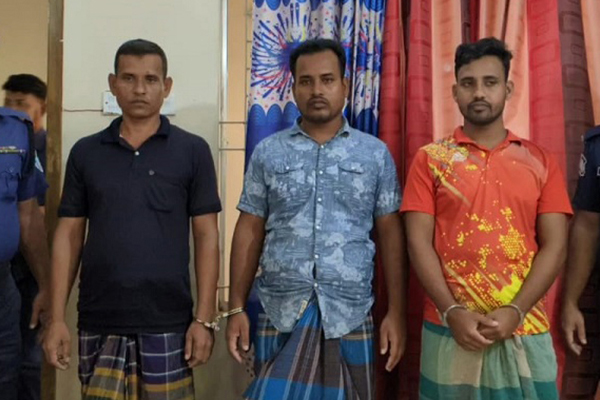 মাদক মামলায় তিন ভাই গ্রেফতার