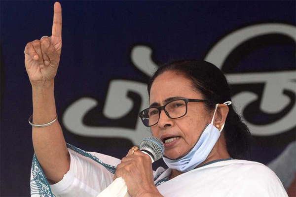 আমি জীবন্ত লাশ : মমতা (ভিডিও)