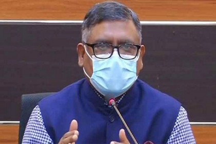 ১ কোটিরও বেশি লোককে একসঙ্গে টিকা দেব : স্বাস্থ্যমন্ত্রী

