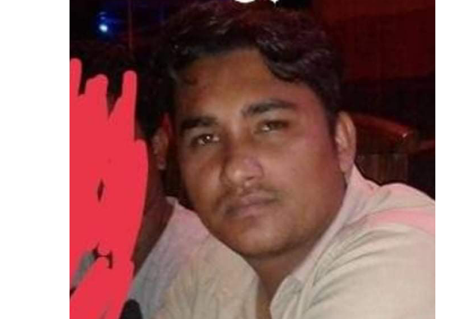 ছেলের ঘুষিতে হাসপাতালে বাবা!