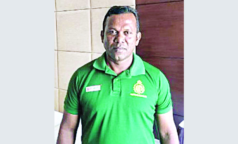 ফুটবলের নতুন দায়িত্বে