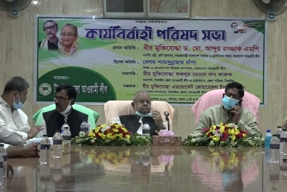 আগামীতে বিএনপির জ্বালাও-পোড়াও আন্দোলন প্রতিহত করা হবে: কৃষিমন্ত্রী