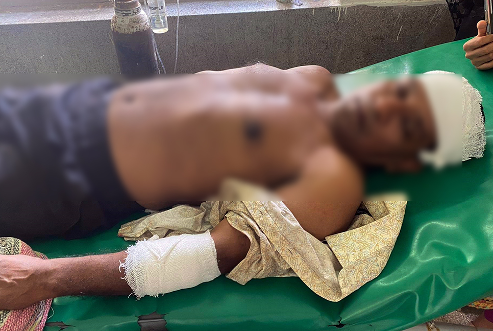 স্বেচ্ছাসেবক লীগ নেতাকে কুপিয়ে জখম