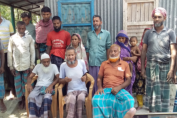 ছেলেকে পেনশনের টাকার হিসাব না দেওয়ায় নির্যাতন, পিতার সংবাদ সম্মেলন