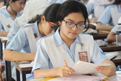 এসএসসি পরীক্ষার সময়সূচি প্রকাশ হতে পারে আজ 


