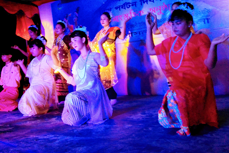 কুয়াকাটা সৈকতে সাংস্কৃতিক সন্ধ্যা