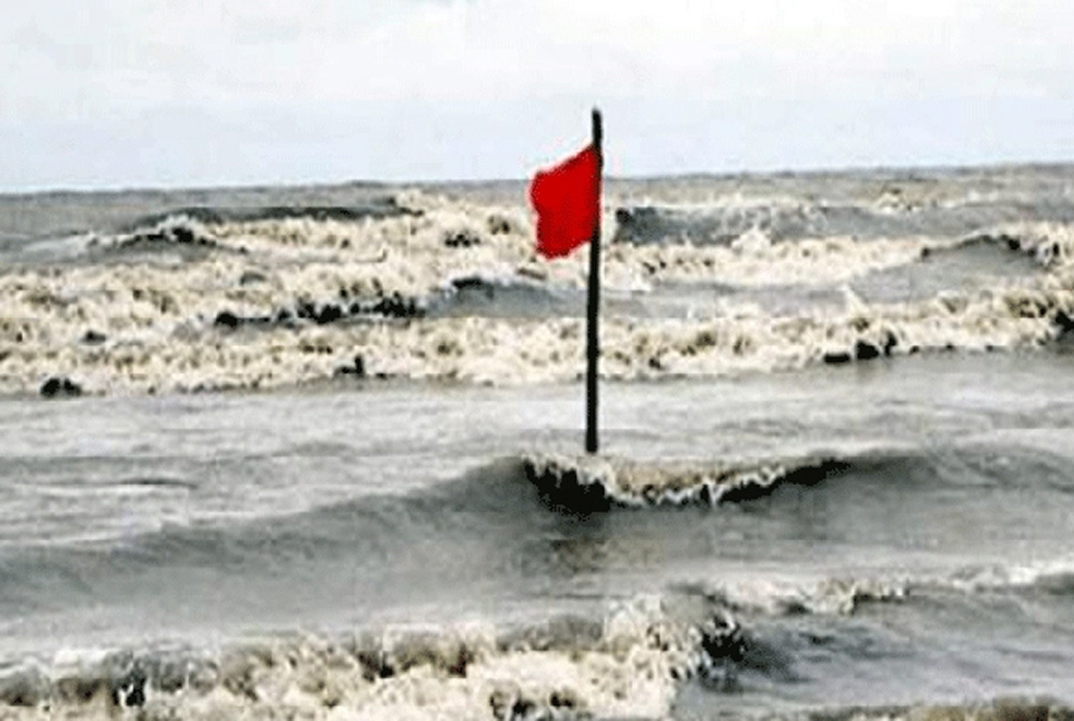 শক্তিশালী হয়েছে লঘুচাপ, সমুদ্রবন্দরে ৩ নম্বর সতর্ক সংকেত


