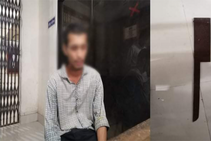 কুবির হলে অস্ত্রসহ বহিরাগত যুবক
