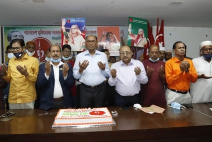 ছাত্রনেতা থেকে শেখ হাসিনা এখন বিশ্বনেতা