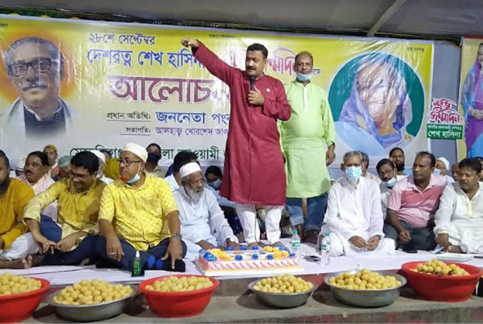 'প্রধানমন্ত্রী শেখ হাসিনার হাসিমাখা মুখখানাই যেন বাংলার মুখ'
