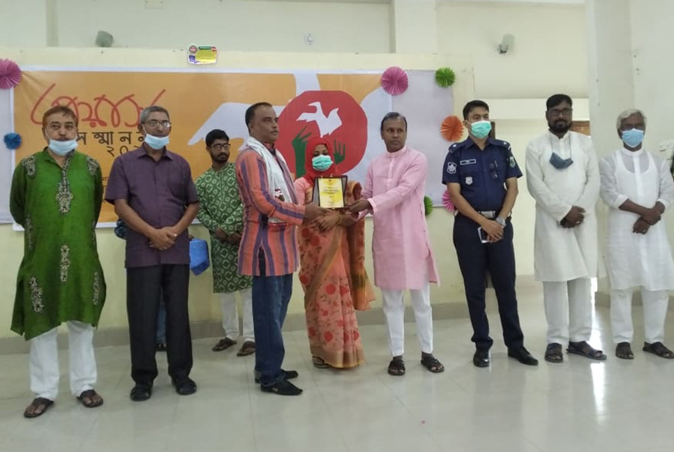 লালন গবেষক ড. আজাদুর রহমান পেলেন ‘প্রয়াস সম্মাননা’