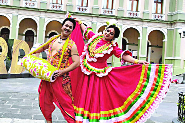 মেক্সিকোয় আমন্ত্রিত শিবলী-নীপারা