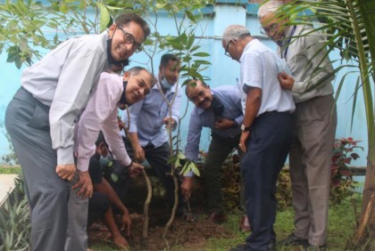 যথাযোগ্য মর্যাদায় স্টামফোর্ডে শেখ হাসিনার ৭৫তম জন্মদিন পালন