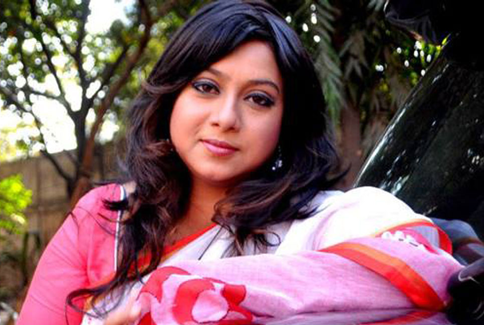 হ্যাকারের কবলে শাবনূর