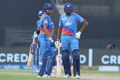 ছক্কা হাঁকিয়ে দিল্লিকে জেতালেন অশ্বিন
