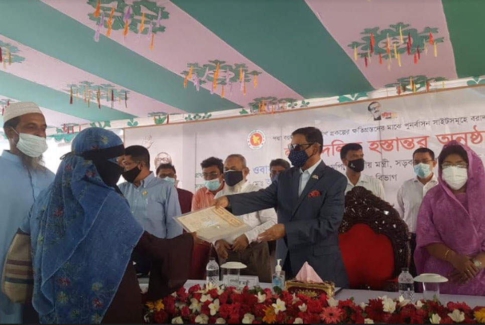 আমাদের দেশের গণতন্ত্র কিছুটা হলেও বিকাশ হয়েছে: সেতুমন্ত্রী