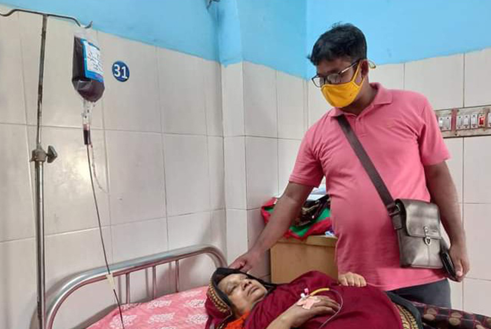 রক্ত জোগাড় করতে গিয়ে প্রতারণার শিকার সাংবাদিক
