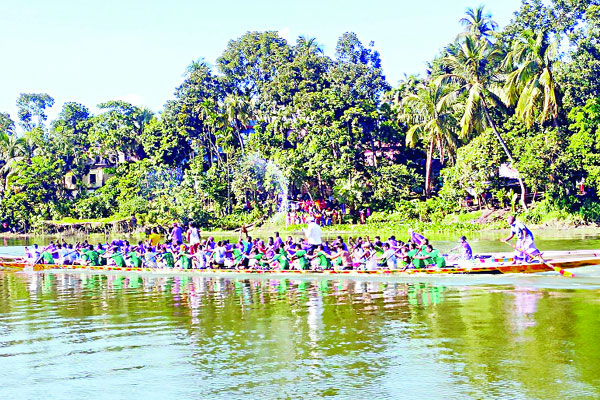 নড়াইলে এস এম সুলতান নৌকাবাইচ প্রতিযোগিতা