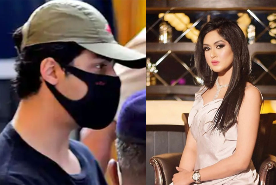 শাহরুখপুত্রের সঙ্গে মুনমুনের ‘গাঢ় বন্ধুত্ব’ নিয়ে ফিসফাস 