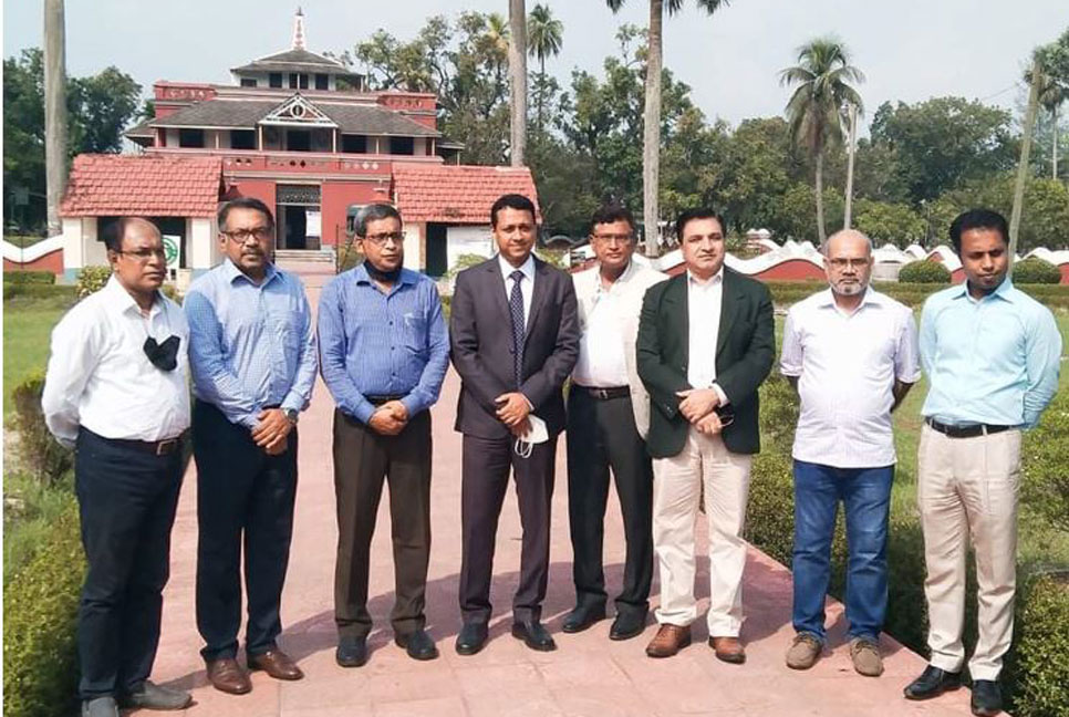 রবীন্দ্র কুঠিবাড়ি পরিদর্শন করলেন ভারতীয় ডেপুটি হাই কমিশনার