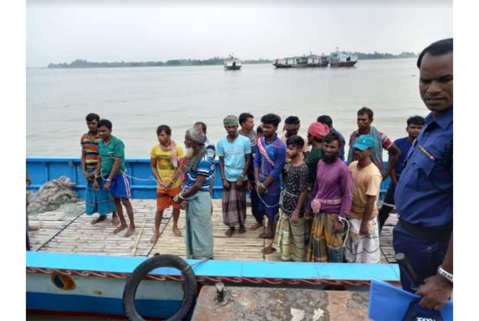 শিবচরে ৩৩ জেলেকে কারাদণ্ড